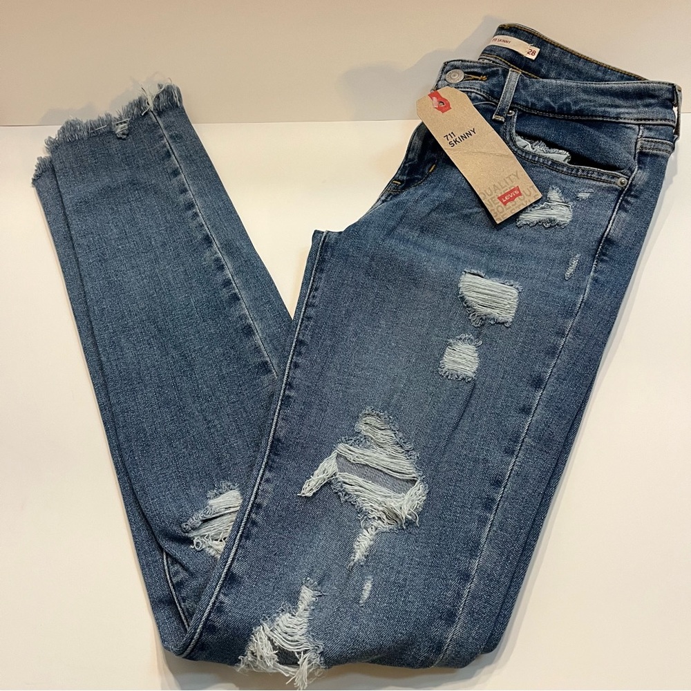 Levi's Blue Distressed Women Jeans